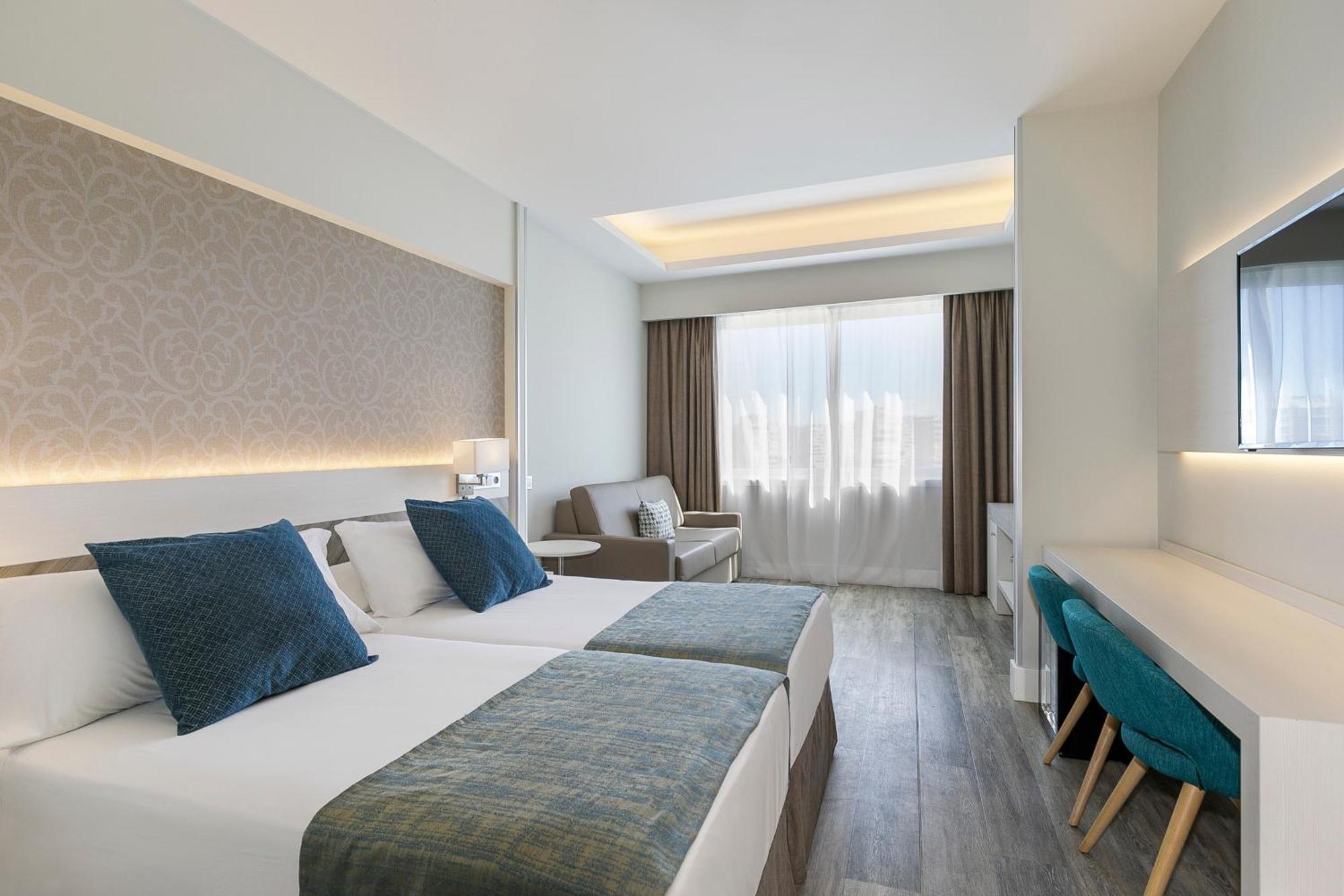 วอล ดอน ปาโบล Hotel ตอร์เรโมลิโนส ภายนอก รูปภาพ
